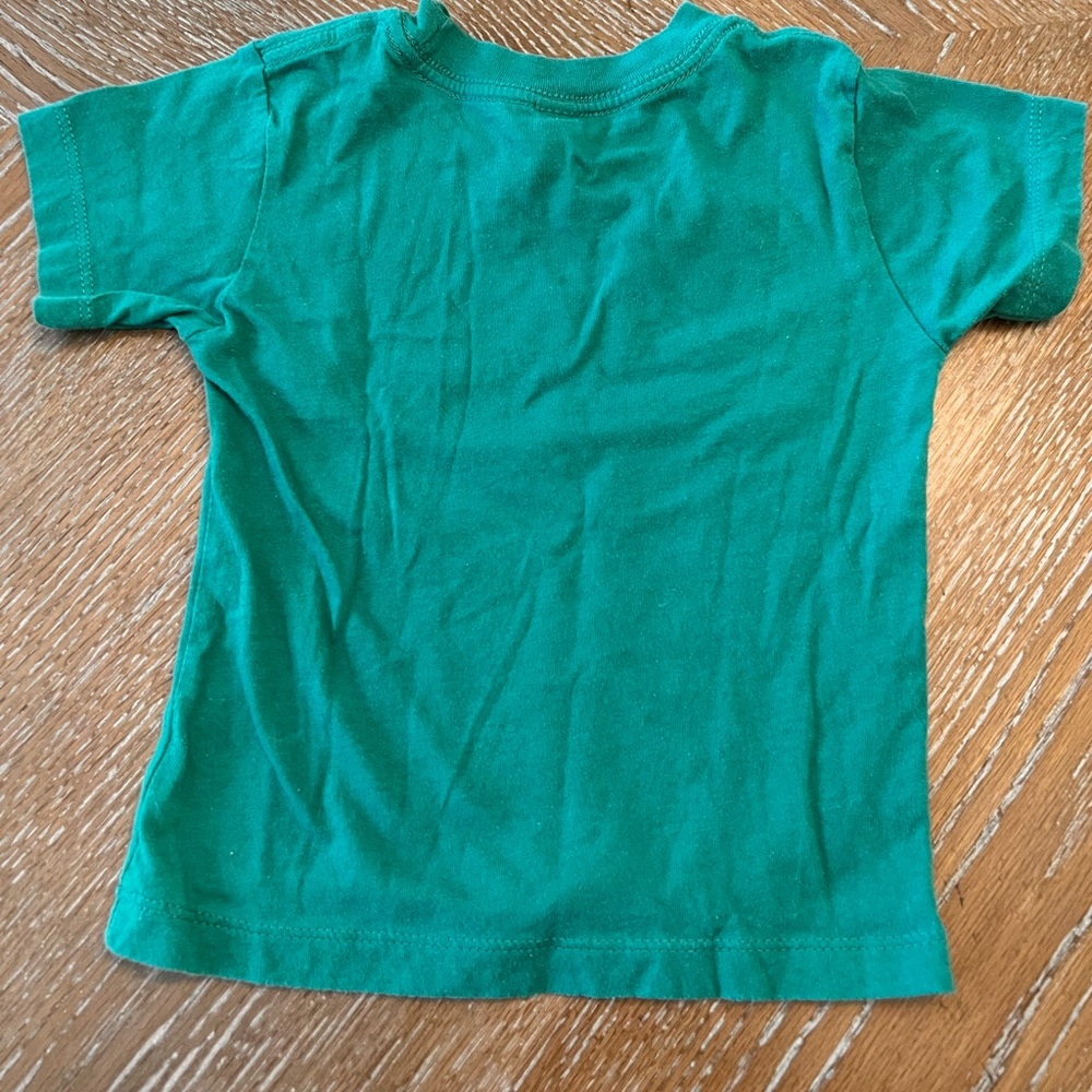Kids tee 💚 - Picture 3 of 3